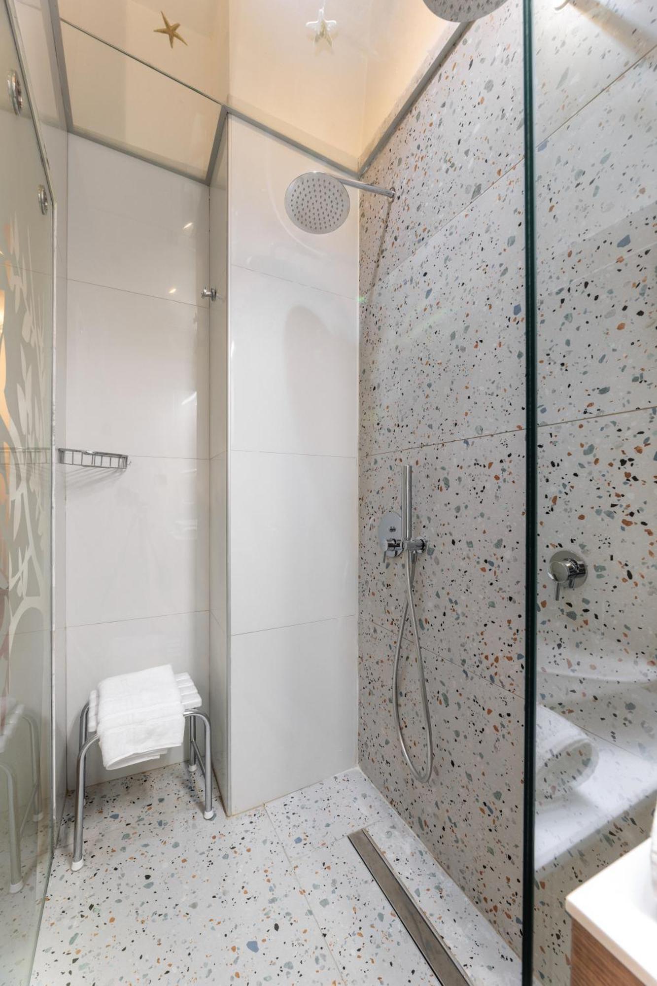 Couple-In Magical Suite With Jacuzzi Thessaloniki Buitenkant foto