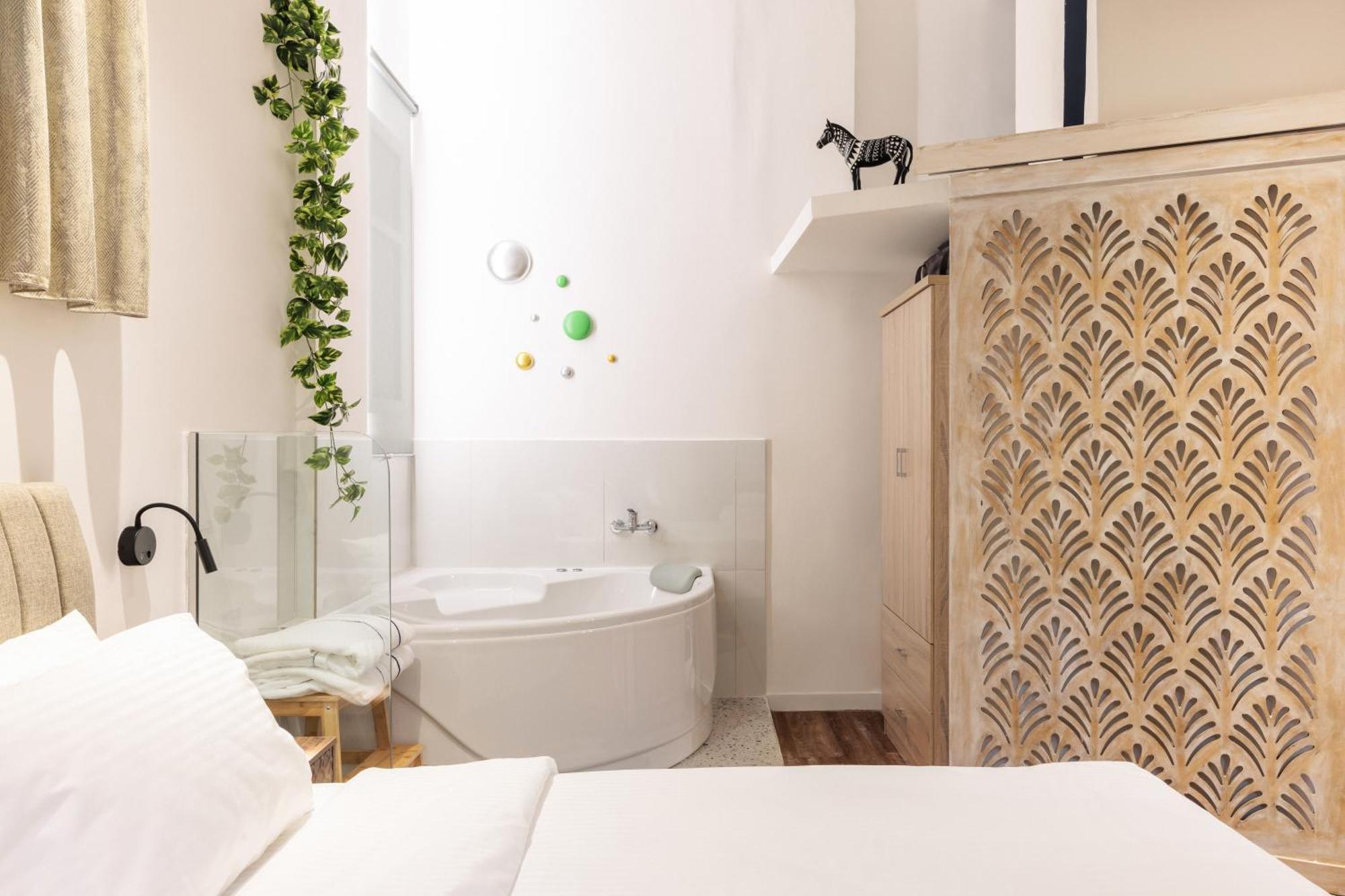 Couple-In Magical Suite With Jacuzzi Thessaloniki Buitenkant foto